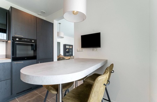 Zeewolde Villa | Villa in Zeewolde with Terrace
