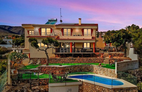 Almeria Villa | Villa Infinity | Sea Views | Pool | Jacuzzi | BBQ