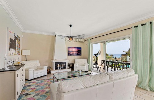 Torreblanca Villa | Villa Intermezzo - Jacuzzi, Salt water Pool & BBQ