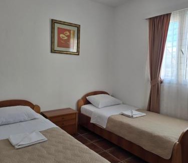 Maini Apartment | Villa Ipera