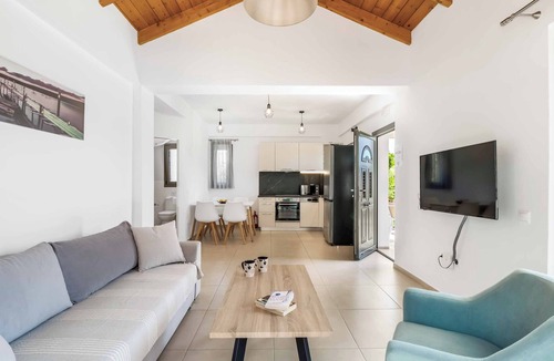 Evgiros Villa | Villa Ira Lefkas - One Bedroom Villa, Sleeps 2
