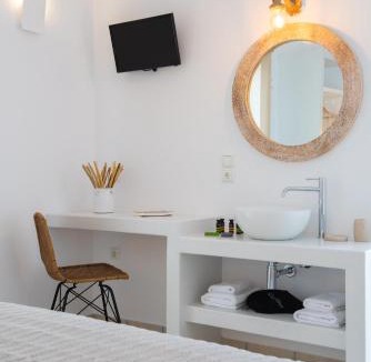 Platis Gialos Apartment | Villa Irini