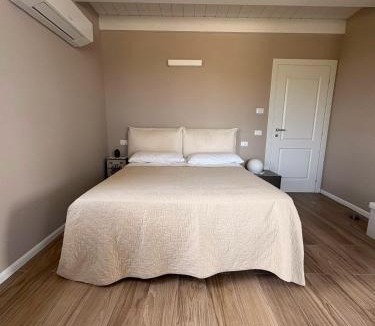 Belricetto House | Villa Iris