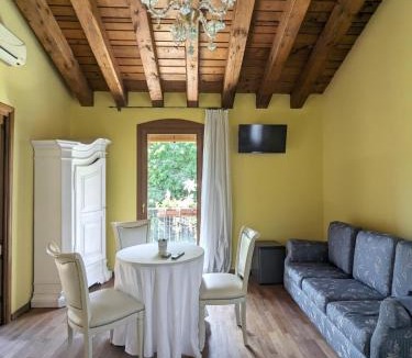 Mogliano Veneto House | Villa Iris