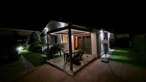Colico Piano Villa | VILLA IRIS Three Bedroom Private Garden Bike&Boat&Scooter Lake Como