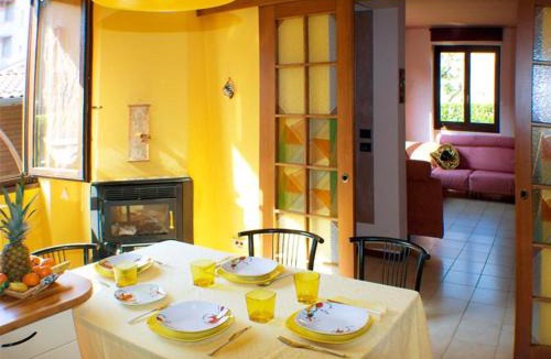 Colico Piano Villa | VILLA IRIS Three Bedroom Private Garden Bike&Boat&Scooter Lake Como