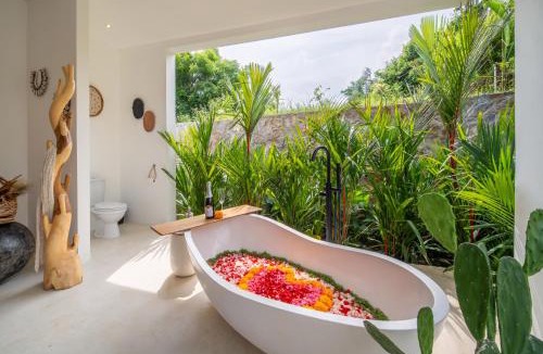 Banjartegehe Villa | Villa Irrawaddy Lovina