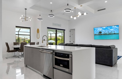 Mariner Villa | Villa Isla de Lilly - Luxury New Home with heated pool & man cave w/billiards
