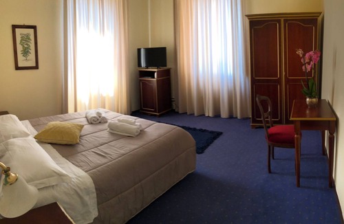 San Donato Val Di Comino Hotel | VillaGrancassa Historic home from 1853 at the foot of the National Park