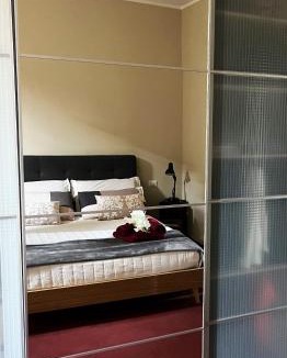 Canzo Apartment | Villa Italia