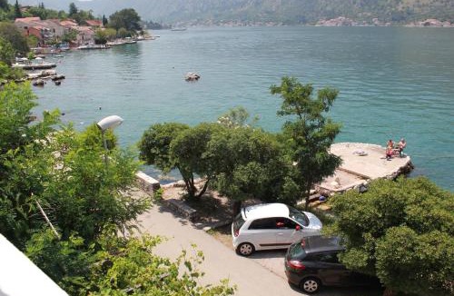 Dobrota Apartment | Villa Iva