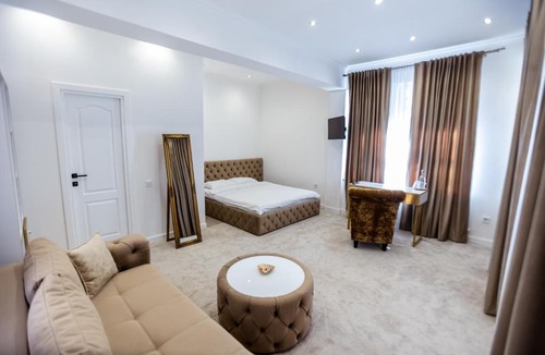 Craiova Hotel | Villa Jolie