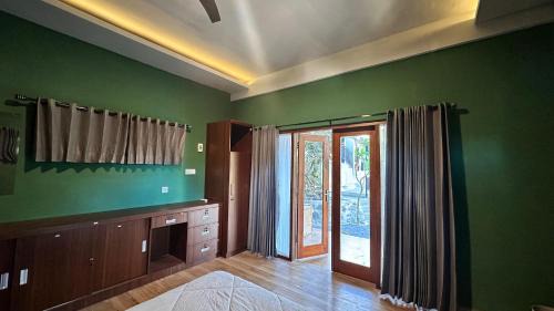 Mangsit Villa | Villa Kamila Senggigi By Villaloka