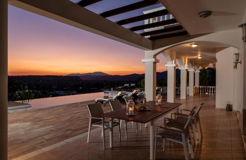 Archangelos Villa | Villa Kamos