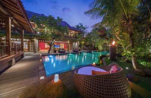 Bukit Villa | Villa Kapungkur