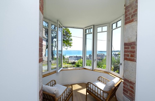 Saint-Cast-le-Guildo Villa | VILLA KER JEAN, 8 PERSONS, SEA VIEW, 5 MINUTES WALK FROM THE BEACH, SWIMMING POOL 3x6
