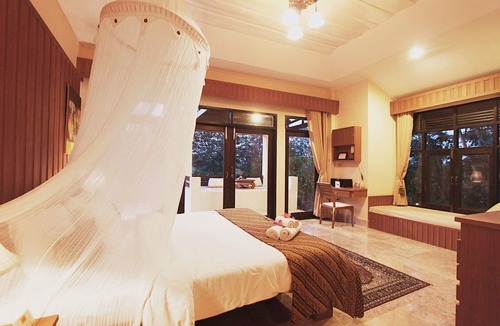 Wang Nam Khiao Hotel | Villa Khao Phaengma