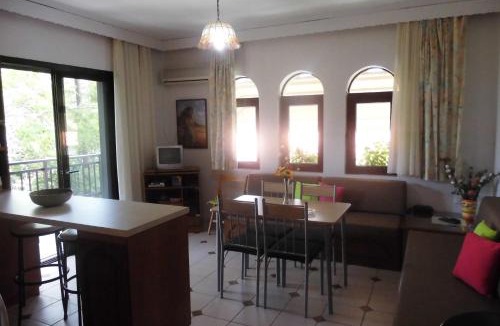 Nea Iraklitsa Apartment | Villa Kirki
