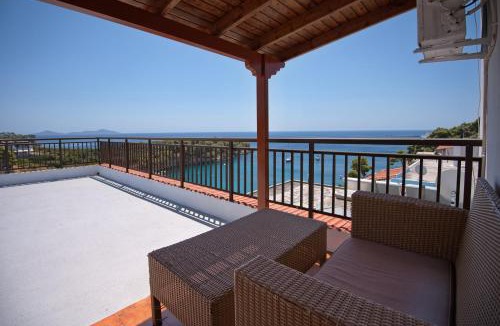 Patitiri Hotel | Villa Konstantinos