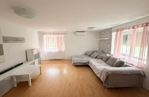 Muta Apartment | Villa Kraker