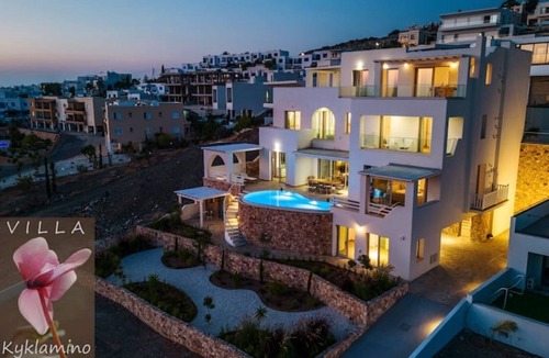 Chlorakas Villa | Villa Kyklamino - Einzigartige Villa mit Meerblick
