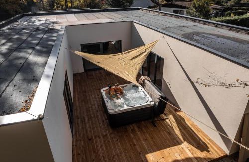 Langatte Villa | Villa L'EDEN 5 suites jacuzzi pour 10 pers à l'étang du stock Langatte