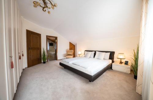 Caldaro Sulla Strada del Vino Villa | Villa La Casa