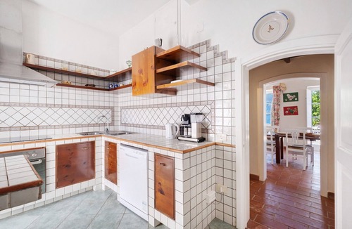 Nardo House | 'Villa La Cucchiara' with Private Pool, Wi-Fi and Air Conditioning