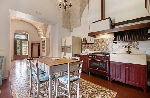 Ostuni Villa | Villa 'La Dimora Dello Zio' with Private Pool, Private Terrace and Wi-Fi