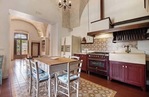 Ostuni Villa | Villa 'La Dimora Dello Zio' with Private Pool, Private Terrace and Wi-Fi
