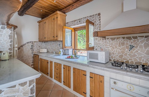 Colli di Fontanelle Villa | Villa La Pace, Charming 3 bedroom villa with private pool with views of Amalfi Coast