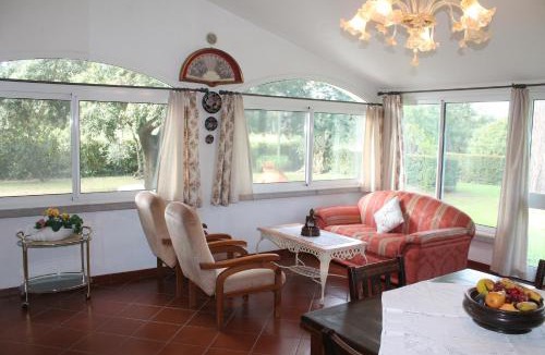 Donoratico Villa | Villa la Respigola completamente indipendente con giardino recintato