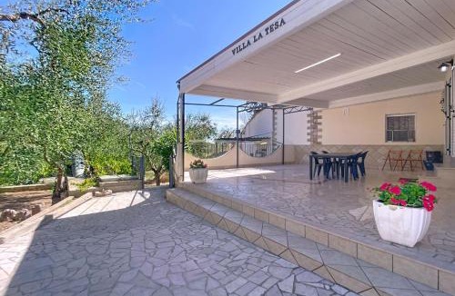 Monte Sant'Angelo Villa | Villa La Tesa