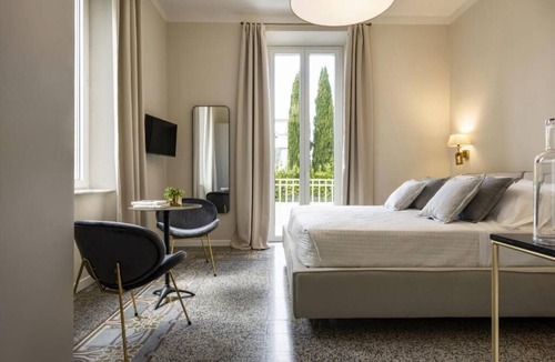 Lucca Historical Center Bed & Breakfast | Villa La Tuia B&B