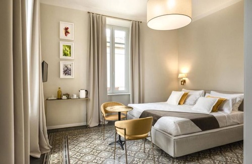 Lucca Historical Center Bed & Breakfast | Villa La Tuia B&B