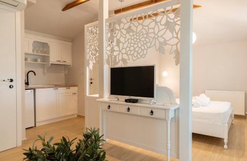 Kalyvia Varikou Apartment | Villa La Varik 1
