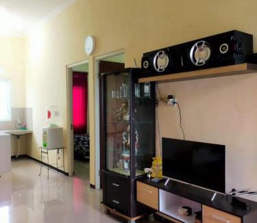 Oro Oro Ombo Villa | Villa Labella BNS Batu