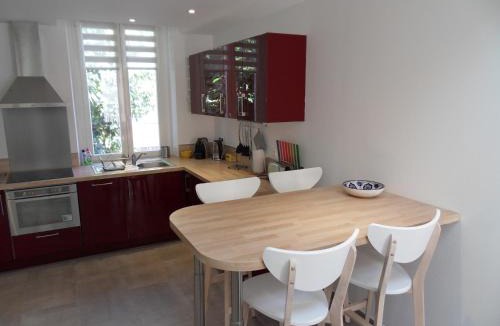 Roquebrune-Cap-Martin Apartment | Villa LaDoRe, Apt 2 chambres dans maison, 55m2, 100m des plages, parking
