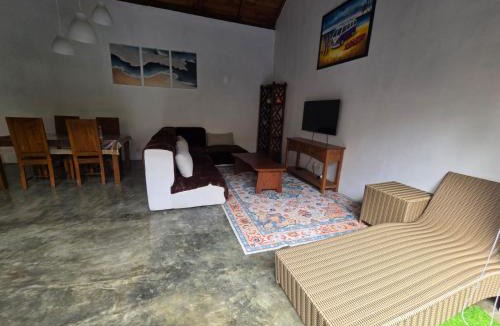 Krui Villa | Villa Lamorna