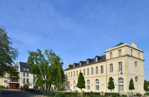 Bayeux Hotel | Villa Lara Hotel
