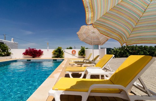 Caramujeira Villa | Villa Larotil