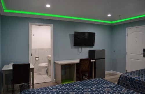 Pacoima Hotel | Villa Las Palmas Motel
