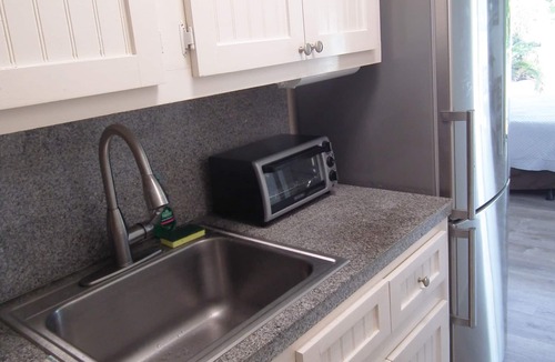 Estate Smith Bay Apartment | Villa Latitudes - Closest to the Water, Very Private - Point Pleasant