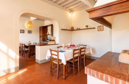 Vinci Villa | Villa Le Balze Large Private Pool, WiFi