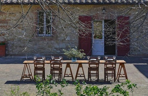 Pievasciata Villa | Villa Le Cantine di Cerreto, a magnificent villa for rent in the Sienese countryside, with an in.