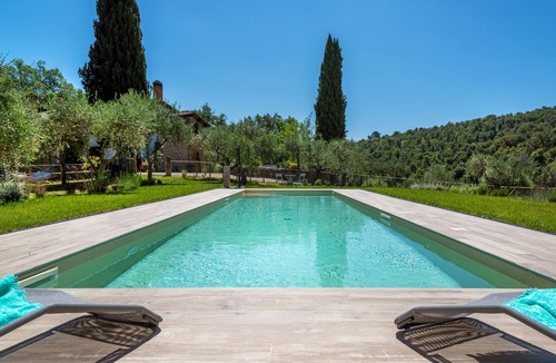 Asciano Villa | Villa Le Liscaie, private villa with pool in the Crete Seseni area. A/C & Wi-Fi!