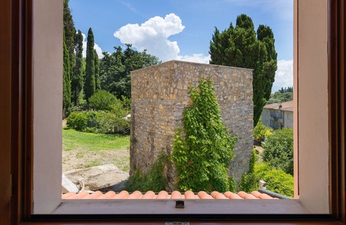 Monteverdi Marittimo Villa | Villa 'Le Querciolaie - Contessa 2' with Mountain View and Shared Pool
