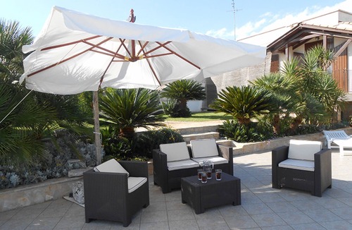 Casalini Villa | Villa le querce-Beautiful Semi-detached Villa:Private,secluded Pool,Patio,Garden