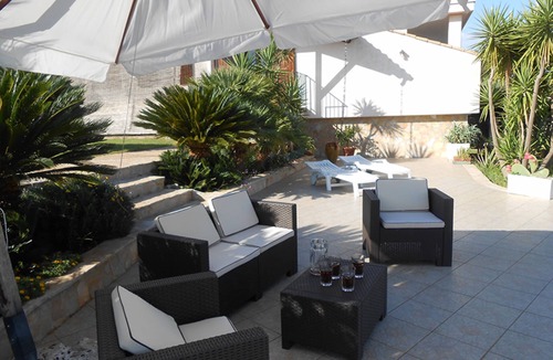 Casalini Villa | Villa le querce-Beautiful Semi-detached Villa:Private,secluded Pool,Patio,Garden