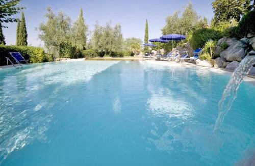 Montopoli in Val d'Arno Villa | Villa Le Rondini by Salogi Villas